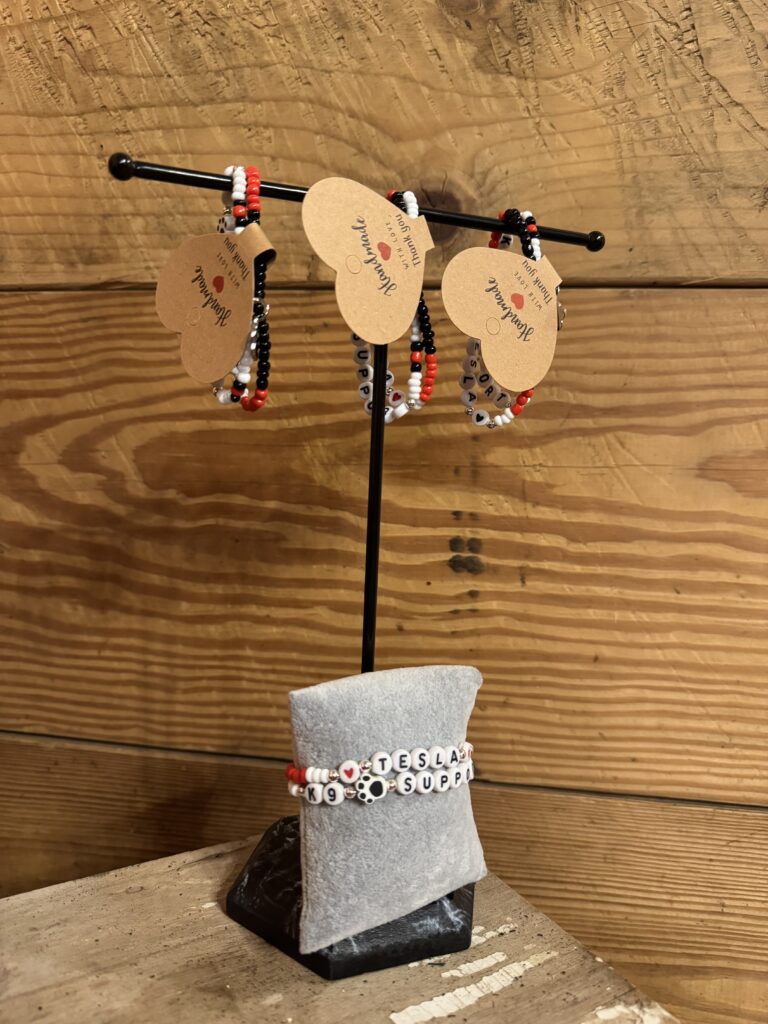 Bead bracelet photo 2